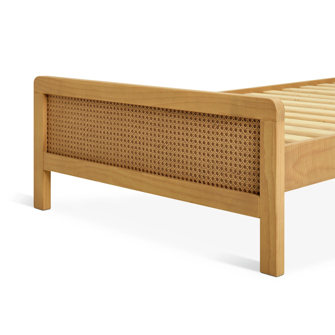 Wooden Single Bed for Kid's Bedroom in Rattan Design