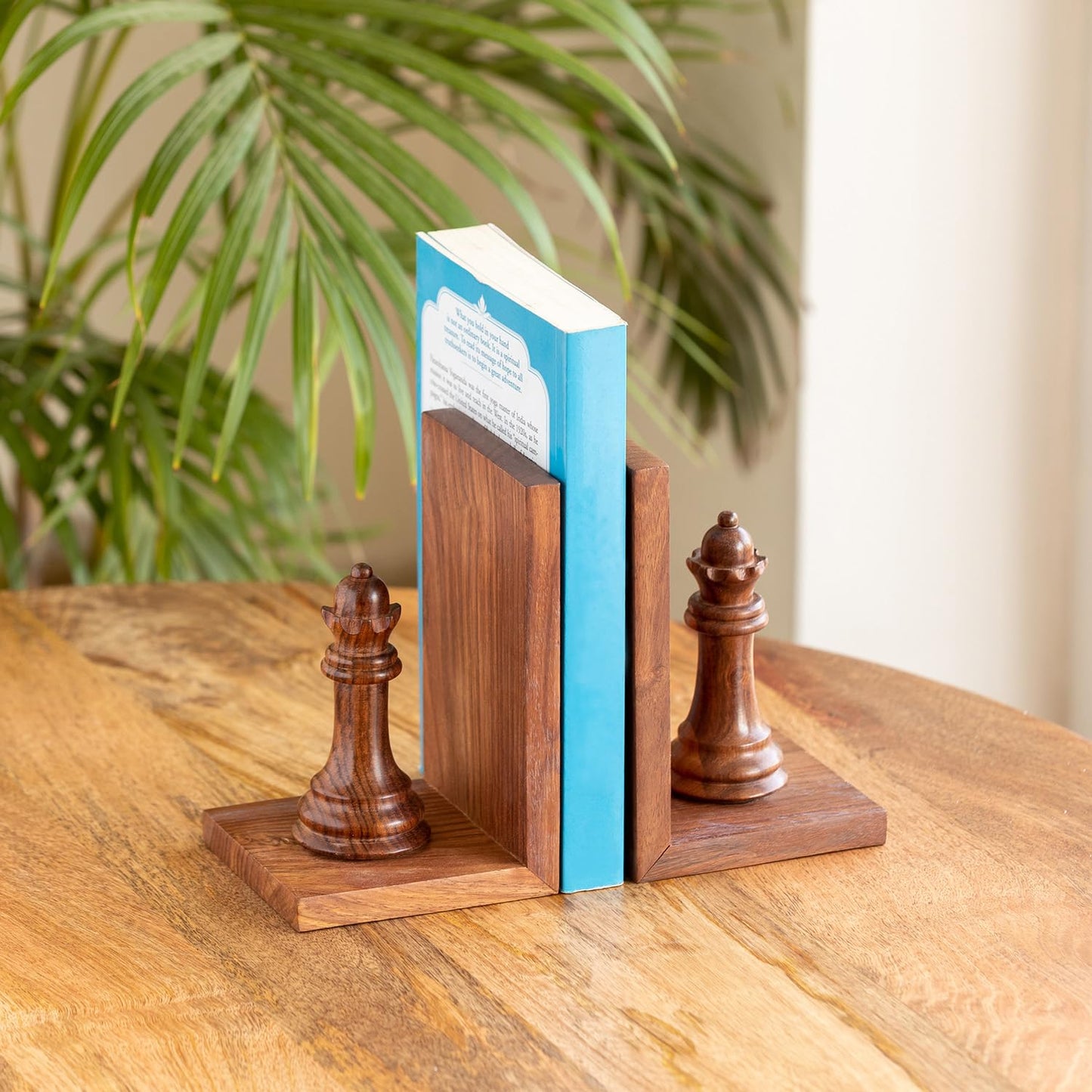 Sheesham Wood Chess Queen Bookends for Home Decor