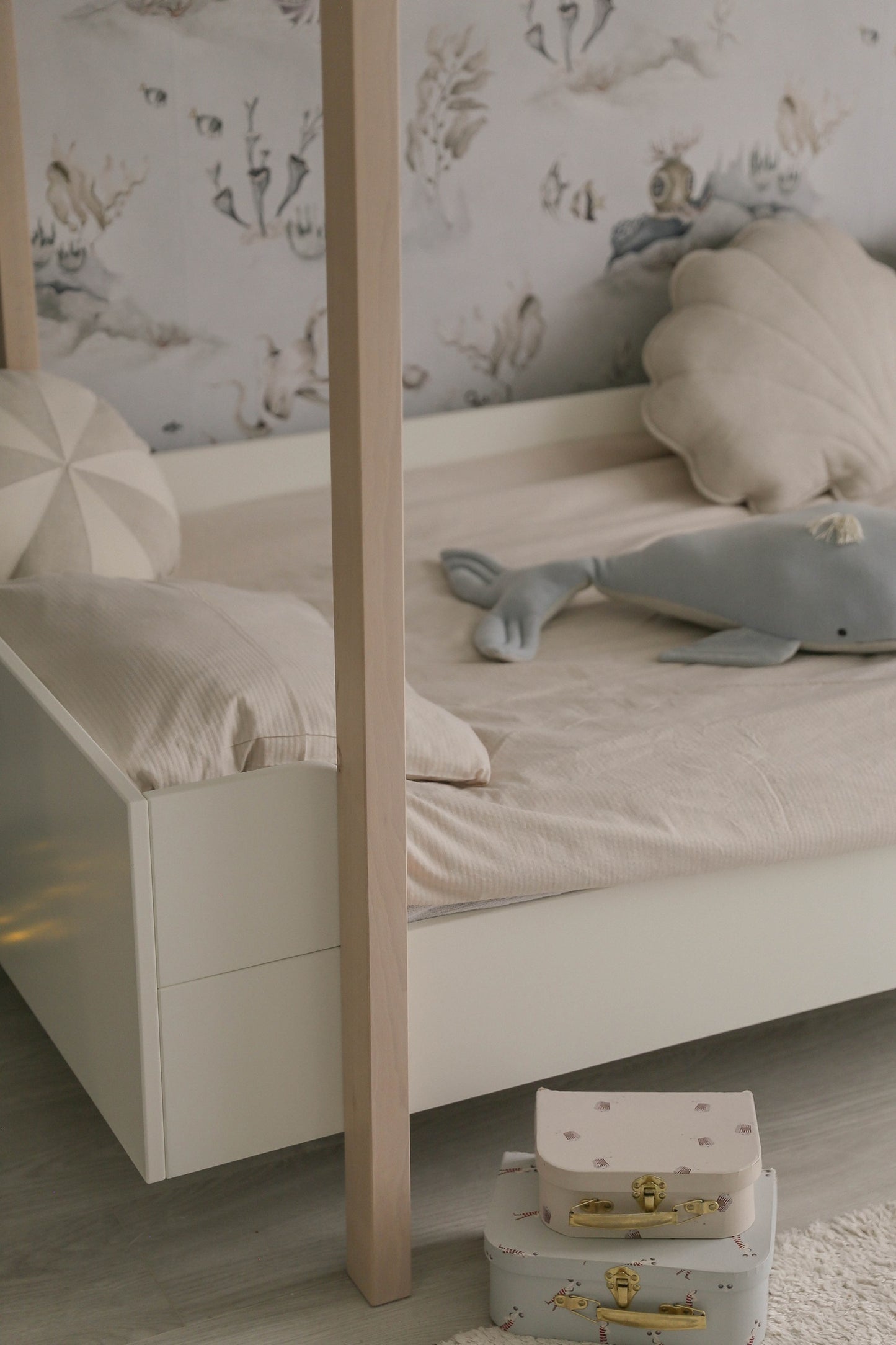 Wooden Bunk Bed for a Modern Kids' Room