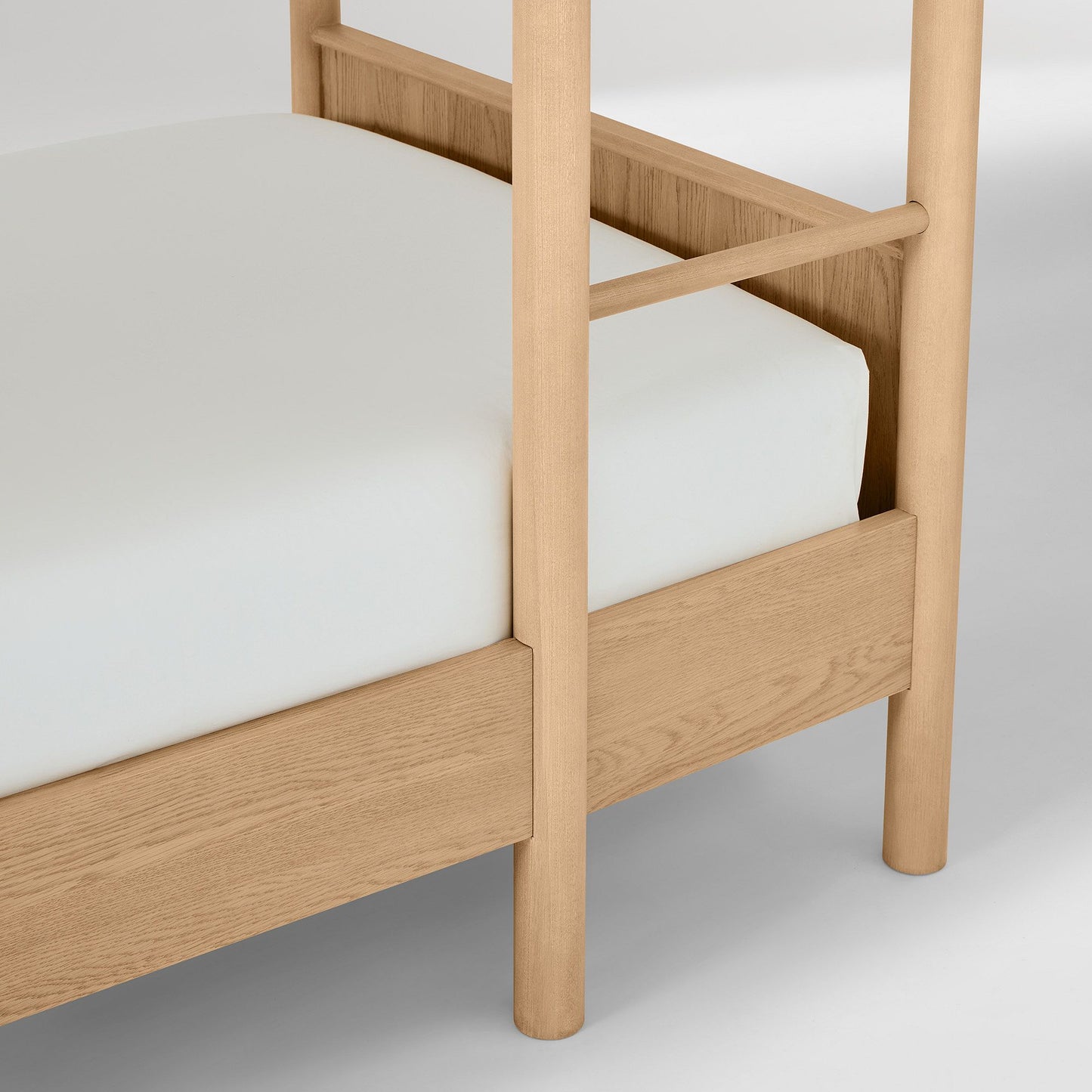 Solid Wood Bunk Bed for Kid's Bedroom