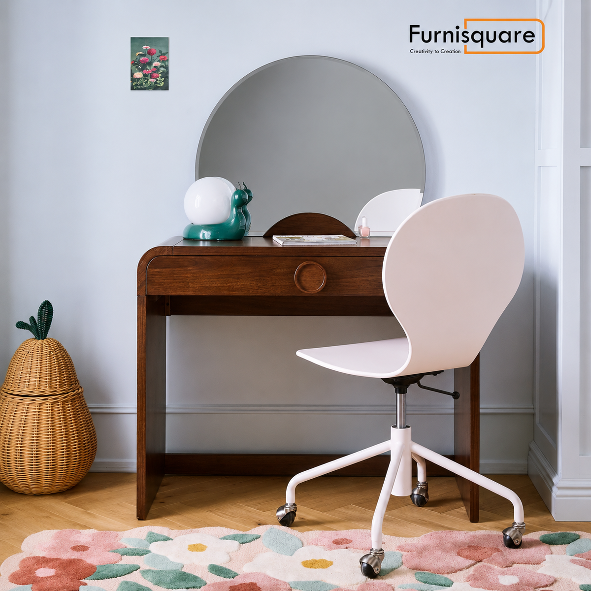 Wooden Dressing Table with Mirror for Bedroom