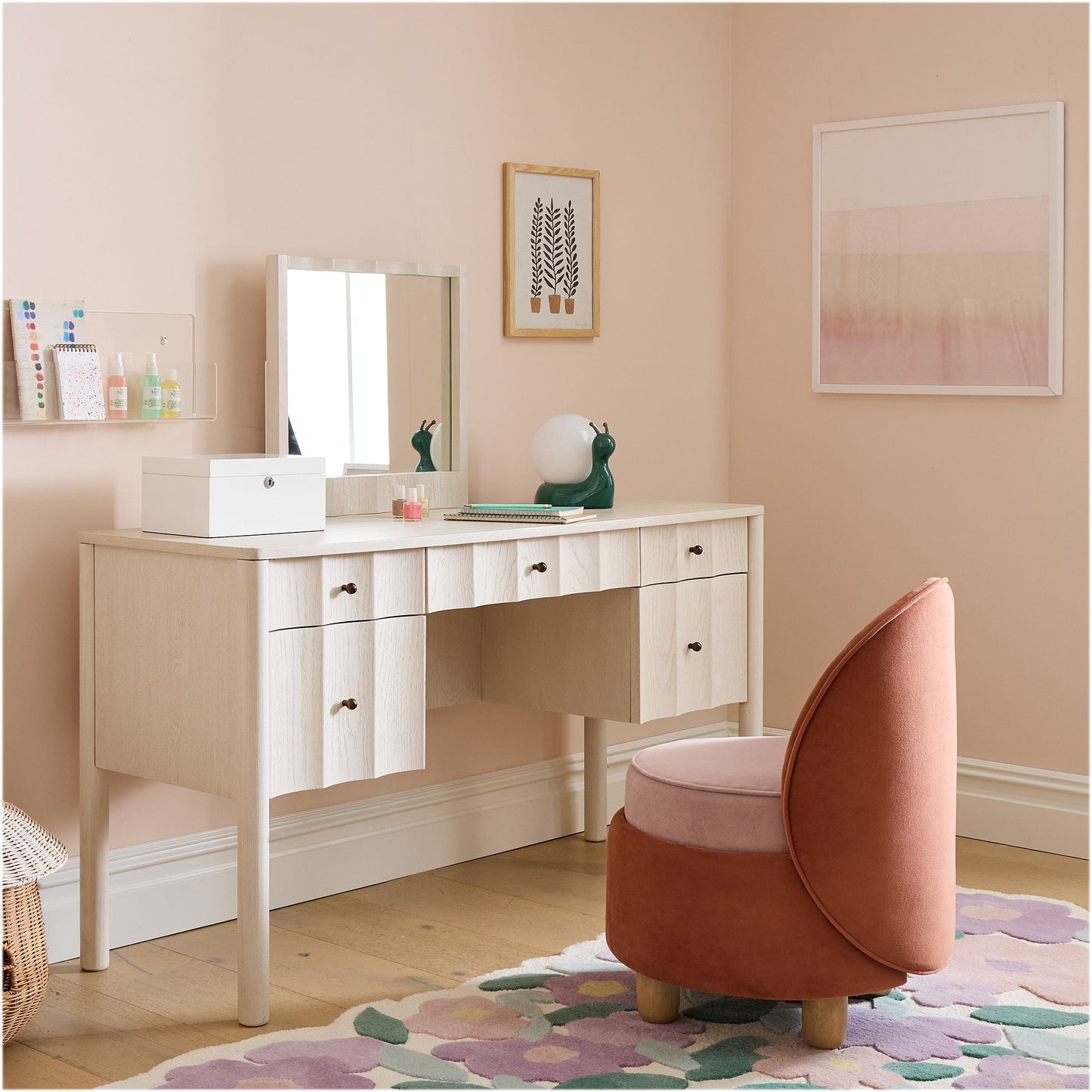 Solid Wood Dressing Table with Mirror for Bedroom