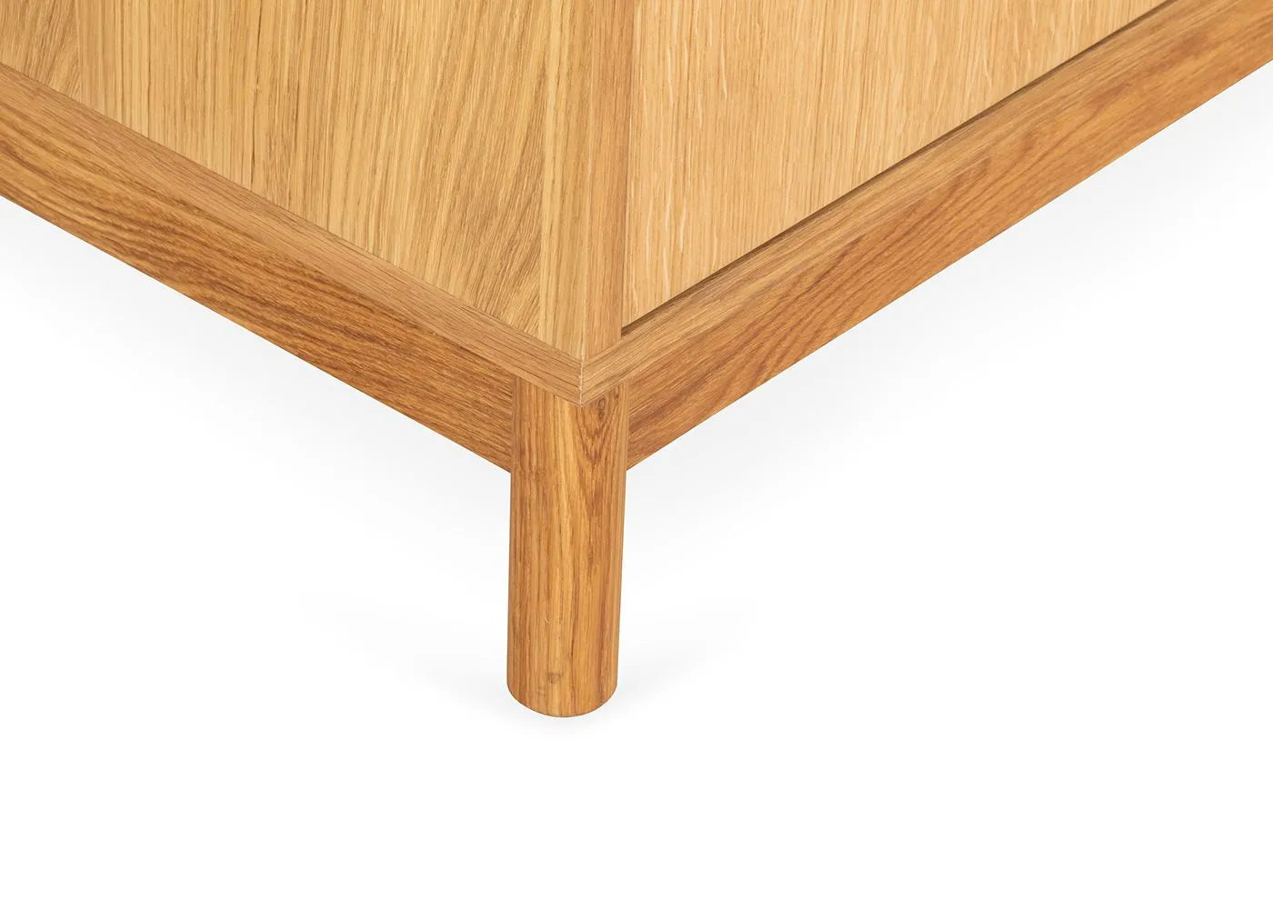 Solid Wood TV Unit for Entertaiment Space in Natural Oak Finish